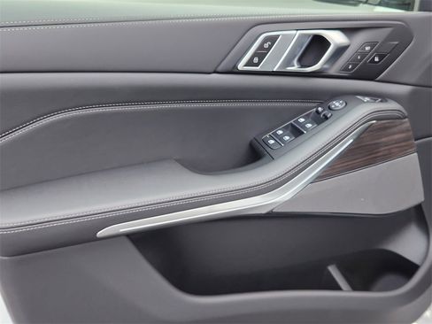 New 2026 BMW X5 xDrive40i image 8