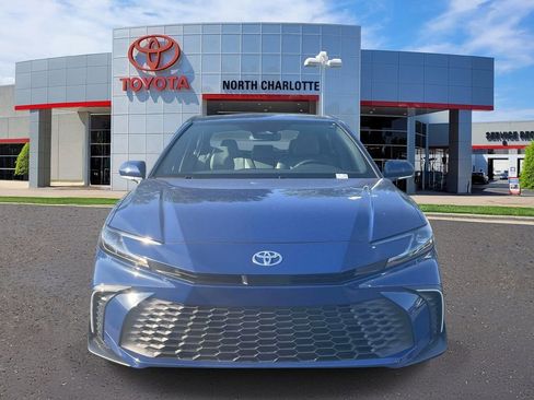 New 2026 Toyota Camry SE FWD image 3