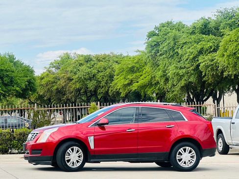 Used 2013 Cadillac SRX Luxury image 5