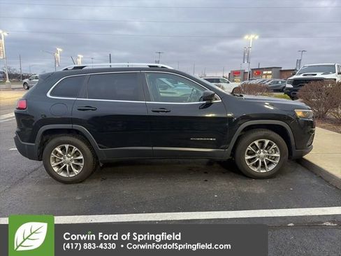 Used 2019 Jeep Cherokee Latitude Plus image 4