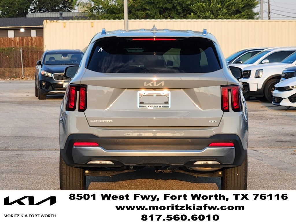 Certified 2025 Kia Sorento S AWD/4WD image 22