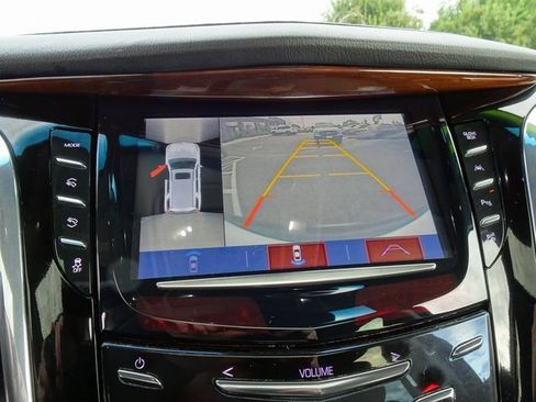 Used 2017 Cadillac Escalade Premium Luxury image 27