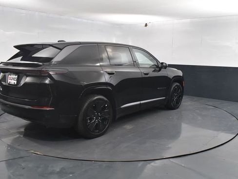 Used 2025 Jeep Wagoneer S Launch Edition w/ Trailer Tow Group image 9