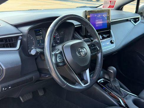 Used 2023 Toyota Corolla SE w/ SE Premium Package FWD image 10