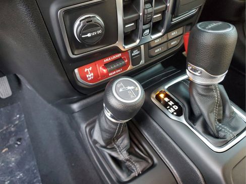 New 2026 Jeep Gladiator Willys image 14