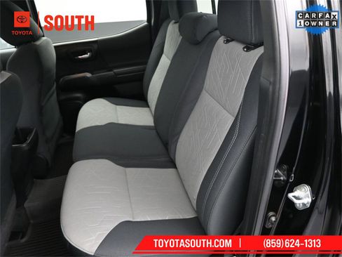 Used 2023 Toyota Tacoma TRD Sport image 23