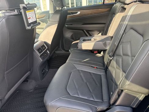 New 2026 Volkswagen Atlas SE AWD/4WD image 28