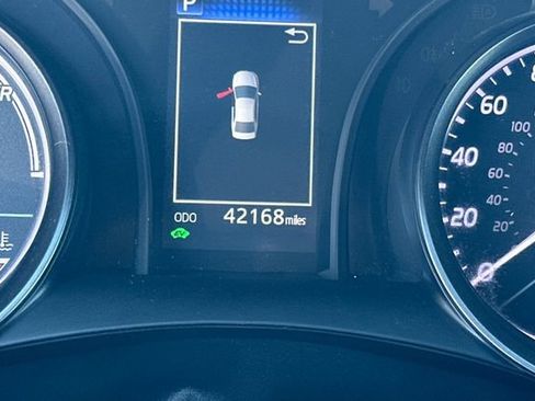 Used 2021 Toyota Camry SE image 28