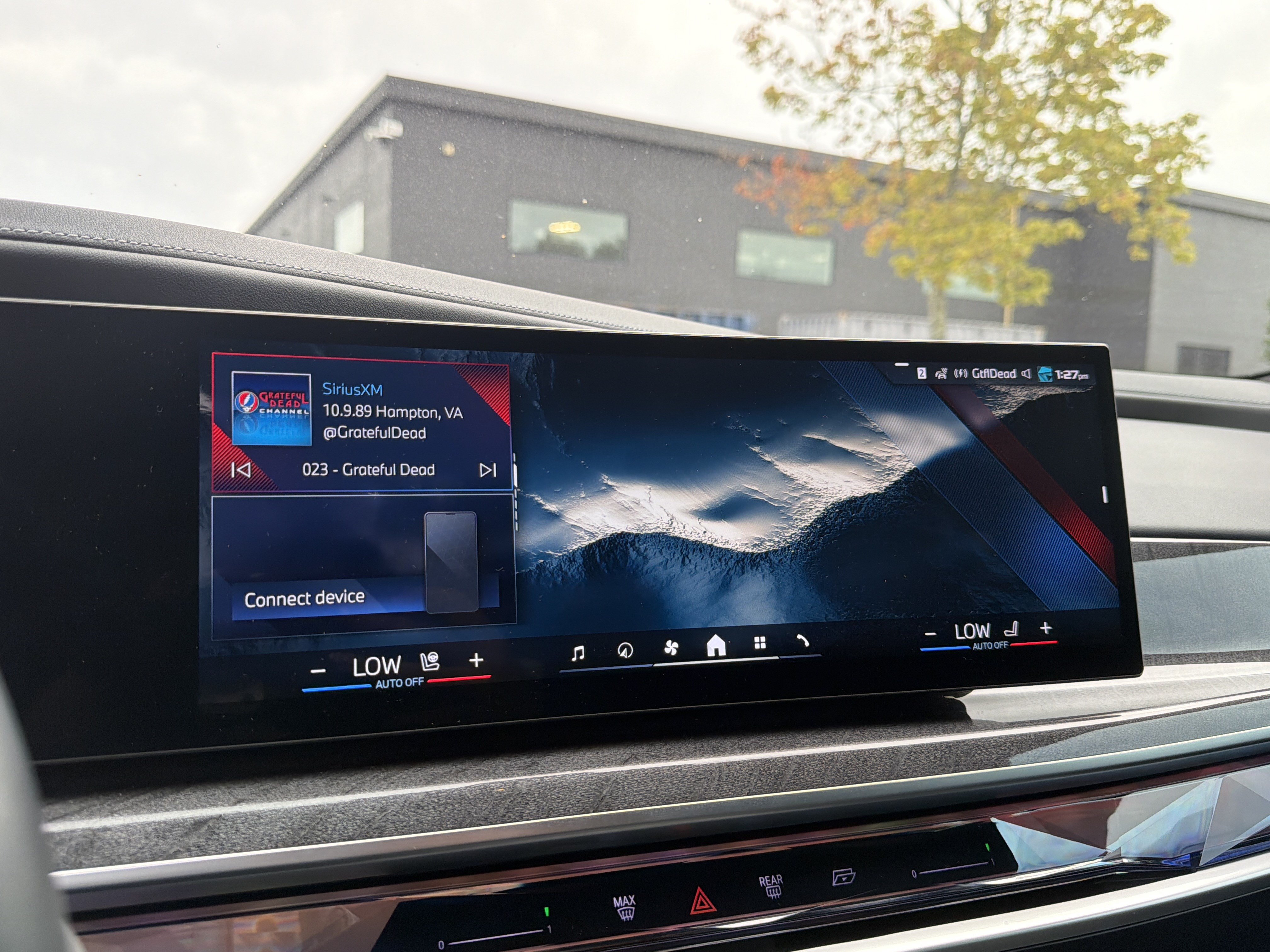 Used 2024 BMW i7 M70 AWD/4WD image 18