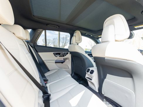 New 2026 Mercedes-Benz GLC 300 4MATIC image 29