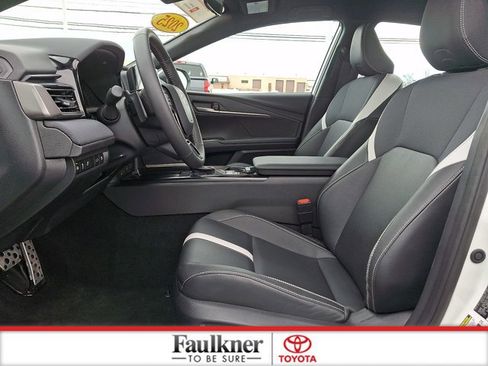 Certified 2025 Toyota Camry SE image 13