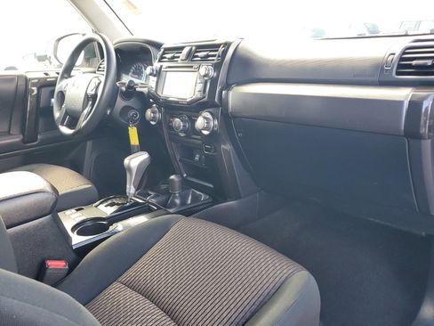 Used 2019 Toyota 4Runner TRD Off-Road image 18