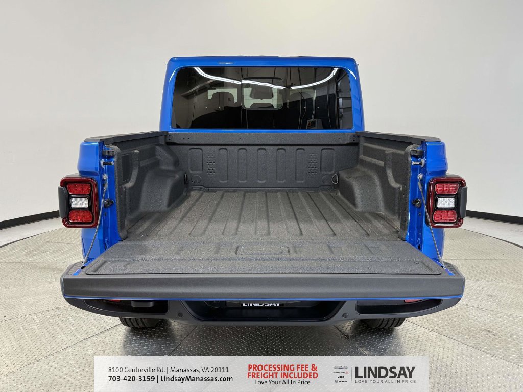 New 2026 Jeep Gladiator Sport AWD/4WD image 10