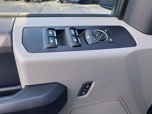 Used 2022 Ford F250 XL w/ Power Equipment Group image 20