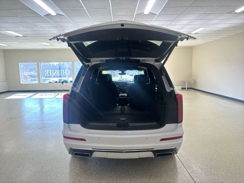 Used 2024 Cadillac XT6 Premium Luxury w/ Technology Package image 14