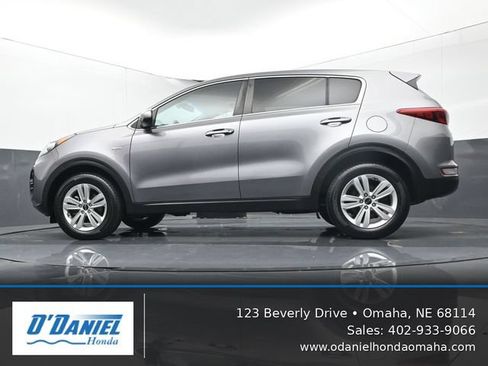 Used 2018 Kia Sportage LX AWD/4WD image 10