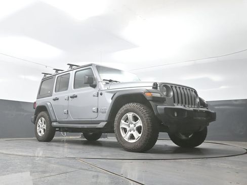 Used 2020 Jeep Wrangler Unlimited Sport S image 24