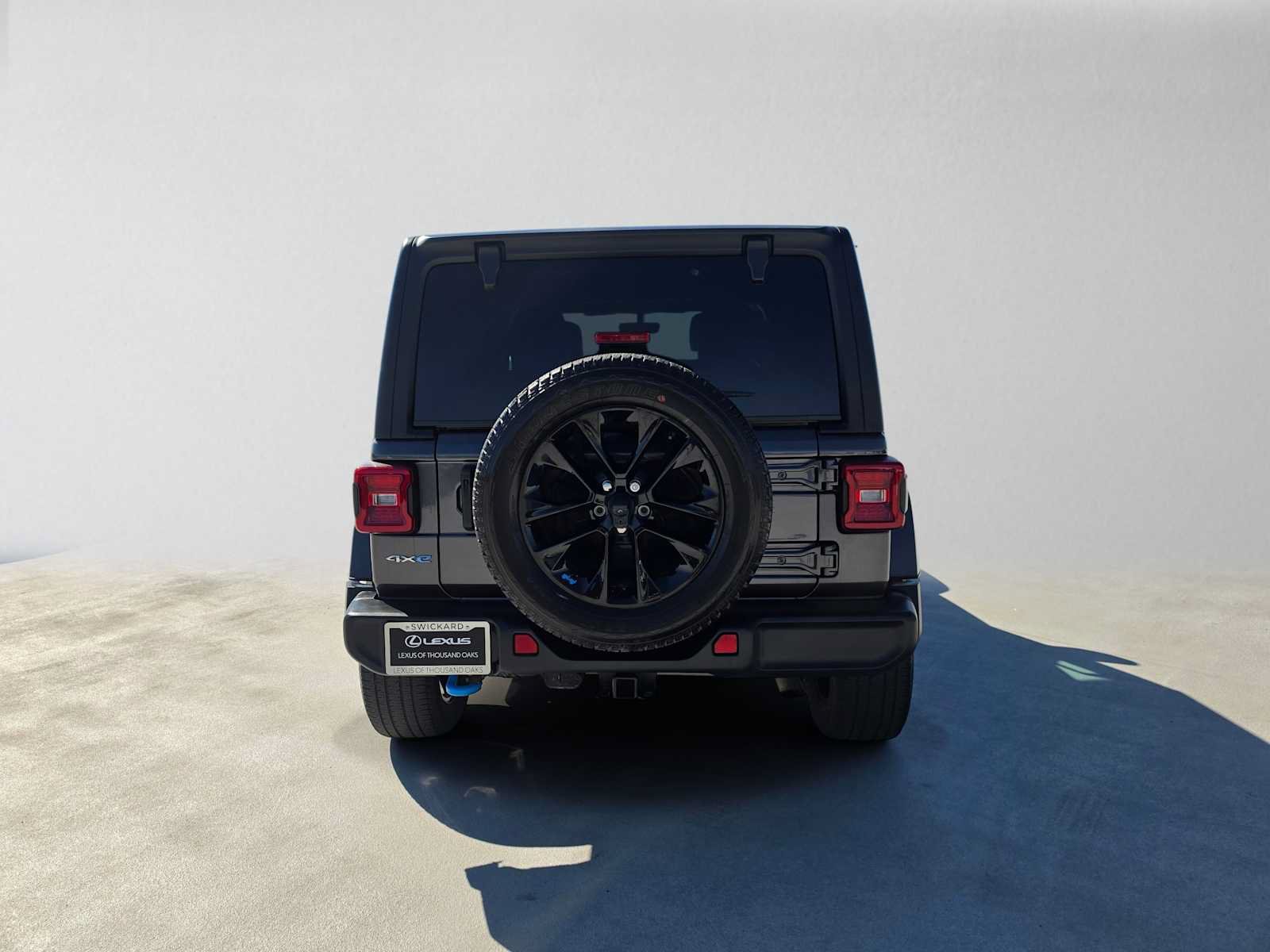 Used 2022 Jeep Wrangler Unlimited Sahara w/ Cold Weather Group AWD/4WD image 4