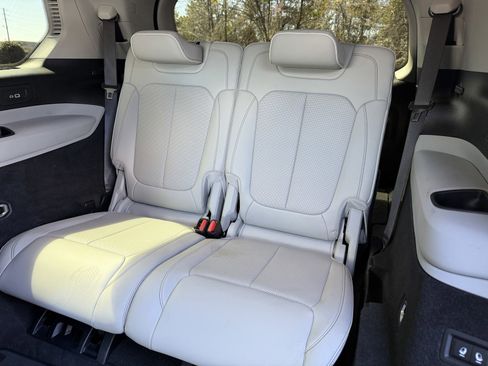 Used 2022 Jeep Grand Cherokee L Overland w/ Luxury Tech Group IV image 12