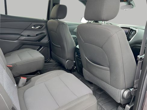 Used 2023 Chevrolet Traverse LT w/ LPO, Floor Liner Package image 35