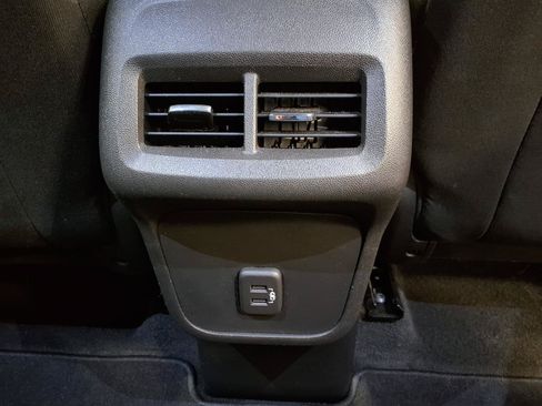 Used 2020 Chevrolet Equinox LT FWD image 13