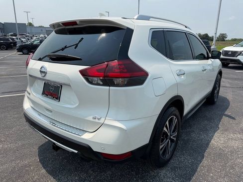 Used 2020 Nissan Rogue SV w/ Premium Package FWD image 33