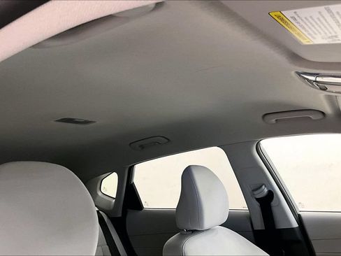 Used 2025 Hyundai Kona SEL FWD image 28