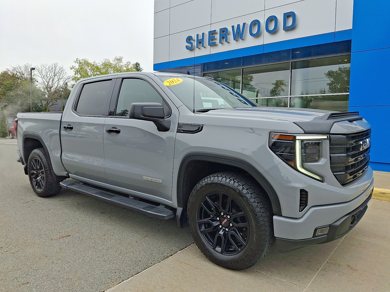 Used 2024 GMC Sierra 1500 Elevation AWD/4WD image 1