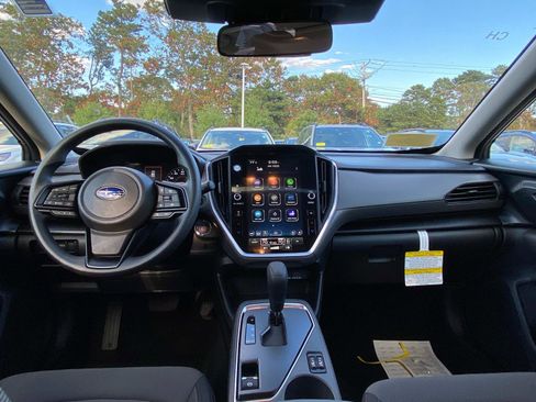 Used 2025 Subaru Crosstrek 2.0i Premium image 9