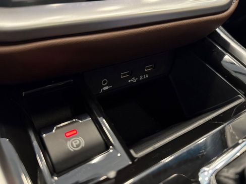 Certified 2021 Subaru Outback Touring w/ Popular Package #2 image 28