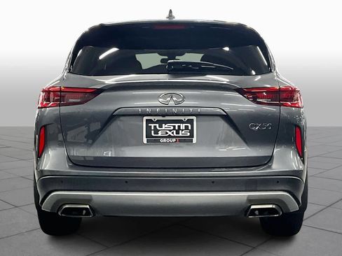 Used 2021 INFINITI QX50 Pure image 4