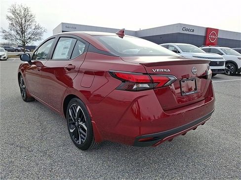 New 2025 Nissan Versa SR w/ Trunk Package image 28