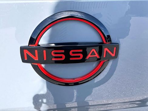 Used 2023 Nissan Frontier PRO-4X w/ Pro Convenience Package image 10