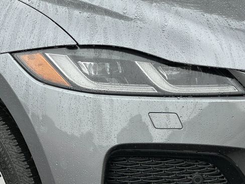 New 2025 Jaguar F-PACE R-Dynamic S image 12