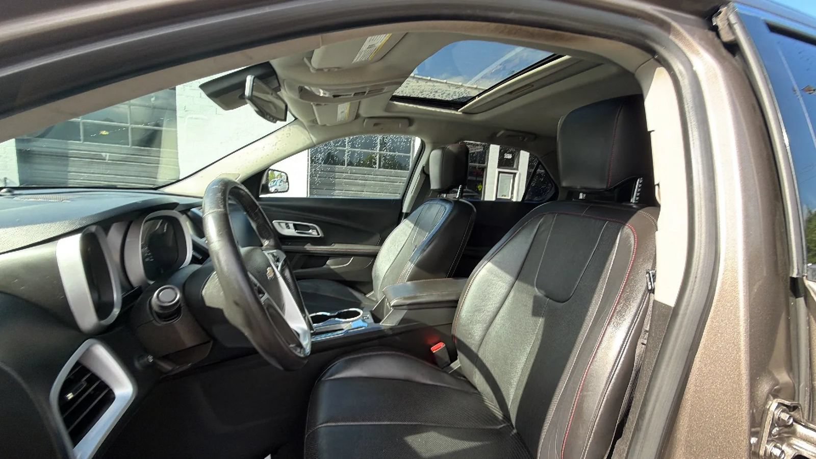 Used 2012 Chevrolet Equinox LT AWD/4WD image 17