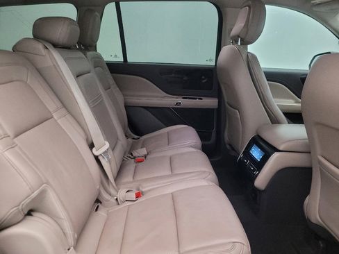 Used 2020 Lincoln Aviator Reserve w/ Elements Package Plus RWD image 19