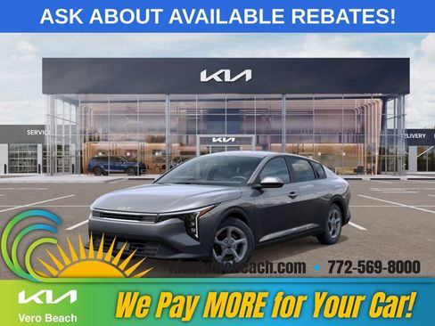 New 2025 Kia K4 LXS image 1