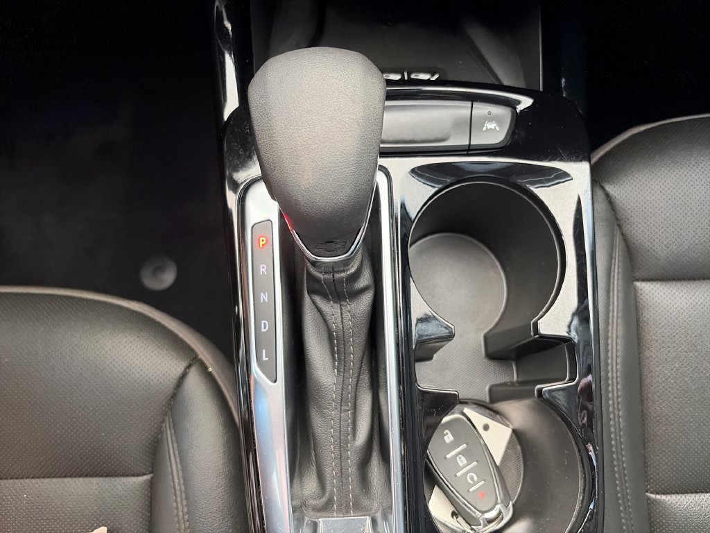 Used 2025 Chevrolet Trax ACTIV w/ Sunroof Package FWD image 16