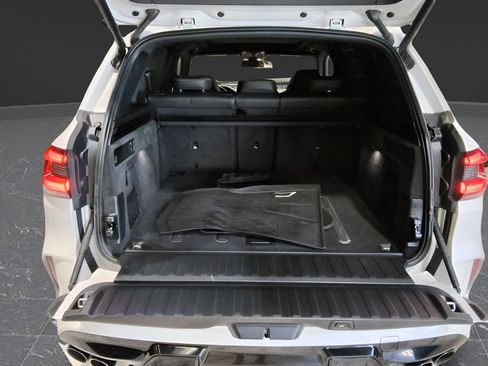 Used 2022 BMW X5 M Competition w/ Premium Package AWD/4WD image 6