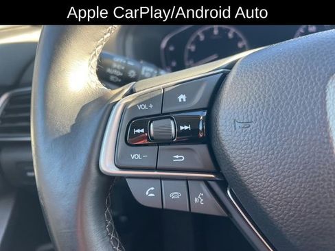 Used 2018 Honda Accord Touring image 14