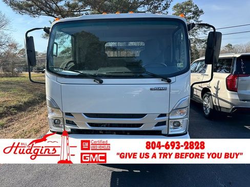 Used 2024 Isuzu NPR image 1