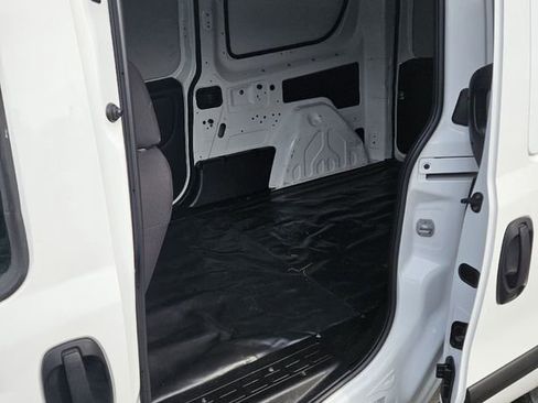 Used 2018 RAM ProMaster City Tradesman image 13