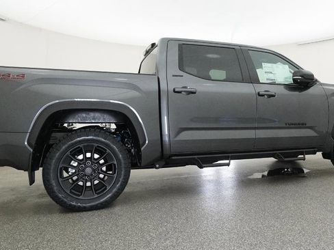 New 2026 Toyota Tundra Limited AWD/4WD image 18