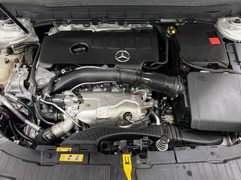 Used 2022 Mercedes-Benz GLB 250 4MATIC image 30