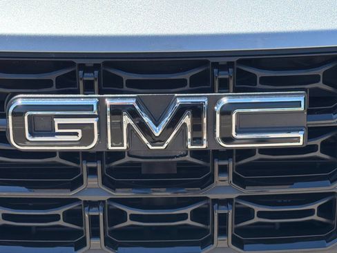 Used 2024 GMC Canyon Elevation w/ Elevation Premium Package RWD image 46