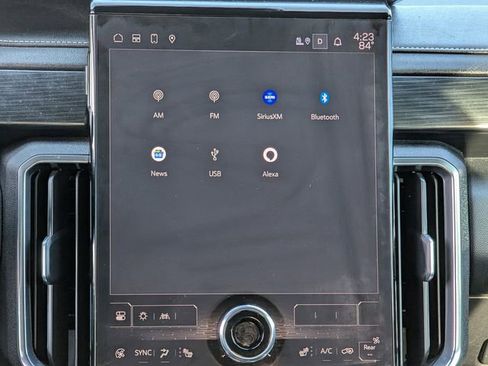 Used 2024 GMC Acadia Elevation image 13