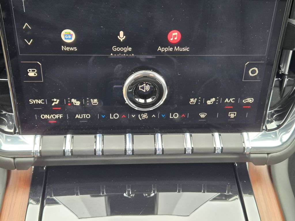 Used 2026 GMC Yukon Denali w/ Sun & Power Step Package AWD/4WD image 16