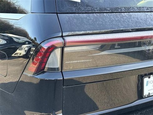 New 2025 Lincoln Navigator Black Label image 11