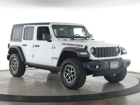 Used 2025 Jeep Wrangler Unlimited Rubicon AWD/4WD image 2