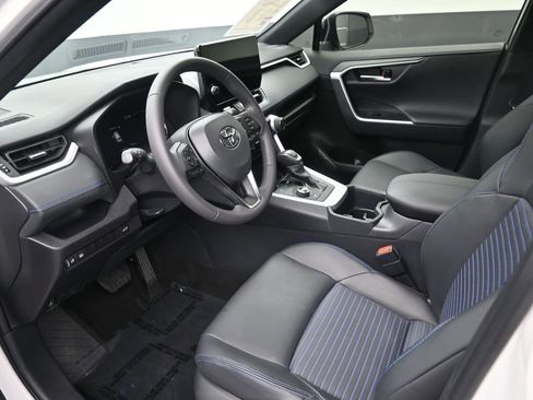 Used 2025 Toyota RAV4 XSE image 11